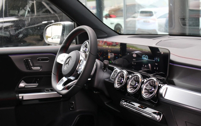 Mercedes-Benz EQB cena 283648 przebieg: 5, rok produkcji 2023 z Halinów małe 379